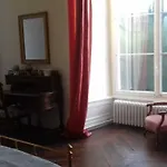 Chateau De La Lucaziere Hébergement de vacances Mont-Saint-Jean (Sarthe)