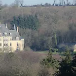 Hébergement de vacances Chateau De La Lucaziere *