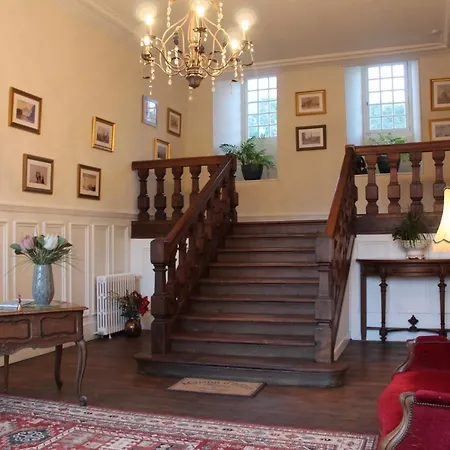 Chateau De La Lucaziere Hébergement de vacances