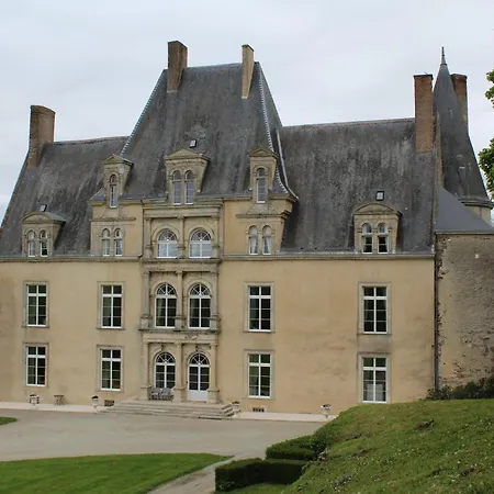 Chateau De La Lucaziere Hébergement de vacances