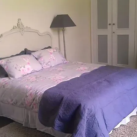 Chateau De La Lucaziere Bed and Breakfast