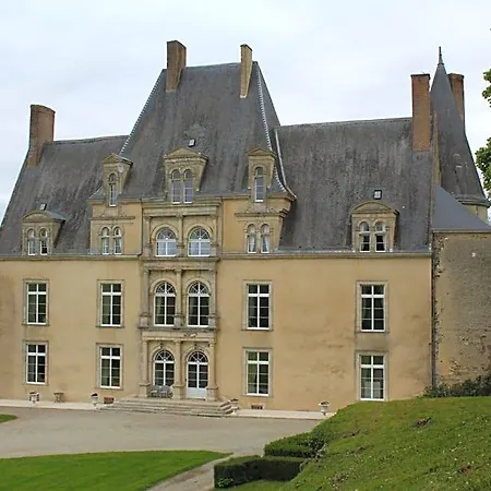 Chateau De La Lucaziere 4*