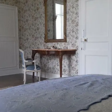 Chateau De La Lucaziere 4* Mont-Saint-Jean (Sarthe)