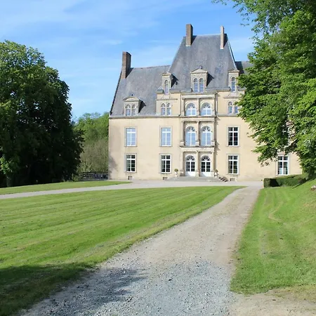 Chateau De La Lucaziere *