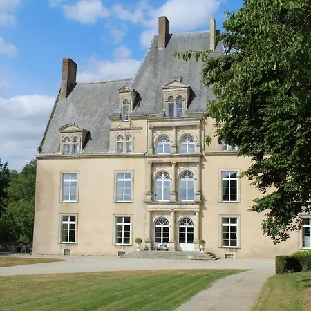 فندق مبيت وإفطار Chateau De La Lucaziere